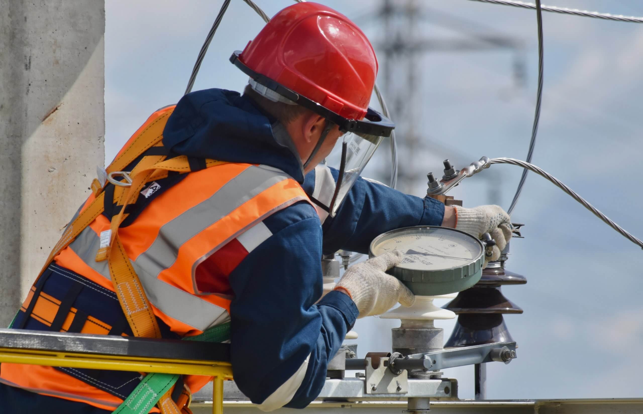 is-it-hard-to-be-an-electrician-electrician-mentor
