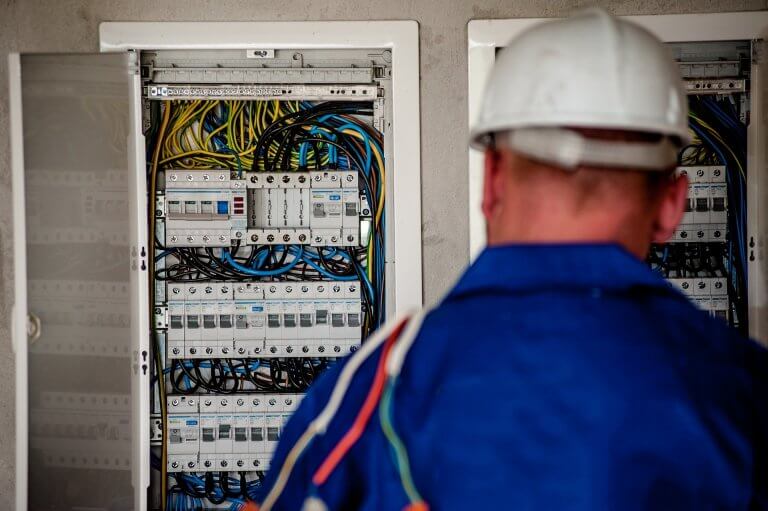 Working Electrician
